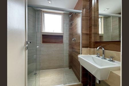 Apartamento à venda com 120m², 3 quartos e 1 vagaBanheiro da Suíte 2