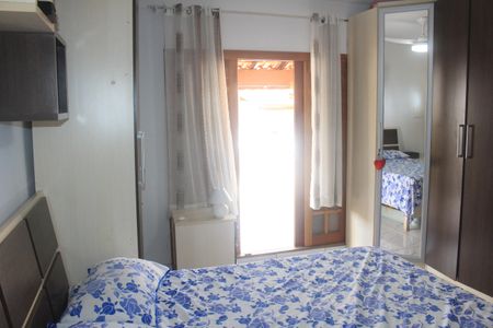 Casa à venda com 165m², 3 quartos e 2 vagasSuíte 2