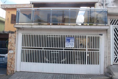 Casa à venda com 165m², 3 quartos e 2 vagasFachada