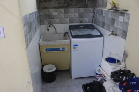 Casa à venda com 165m², 3 quartos e 2 vagasÁrea de Serviço