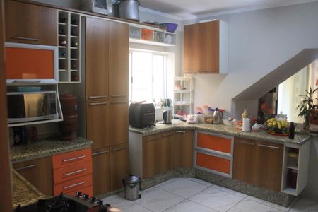 Casa à venda com 165m², 3 quartos e 2 vagasCozinha