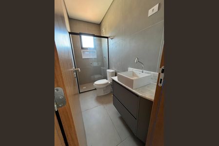Casa de condomínio para alugar com 33m², 1 quarto e sem vagaBanheiro