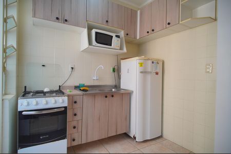 Cozinha de kitnet/studio para alugar com 1 quarto, 35m² em Centro, São Leopoldo