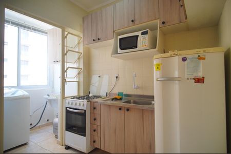 Cozinha de kitnet/studio para alugar com 1 quarto, 35m² em Centro, São Leopoldo