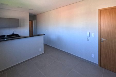 Casa de condomínio para alugar com 33m², 1 quarto e sem vagaSala