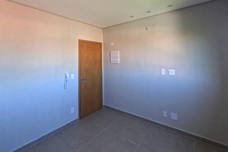 Sala de casa de condomínio para alugar com 1 quarto, 33m² em Macuco, Santos