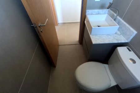 Casa de condomínio para alugar com 33m², 1 quarto e sem vagaBanheiro