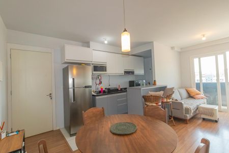 Apartamento para alugar com 60m², 2 quartos e 1 vagaSala/Cozinha