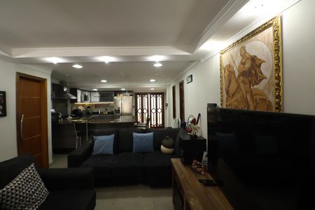 Casa à venda com 3 quartos, 213m² em Vila Bianca, São Paulo