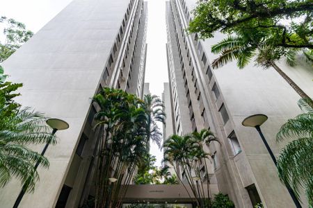 Apartamento para alugar com 141m², 3 quartos e 2 vagas
