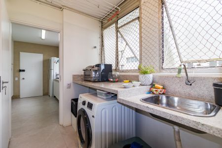 Apartamento para alugar com 141m², 3 quartos e 2 vagas