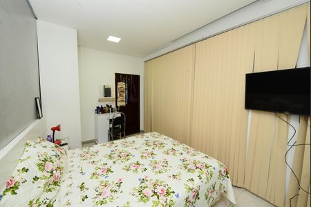 Casa à venda com 350m², 6 quartos e 5 vagas