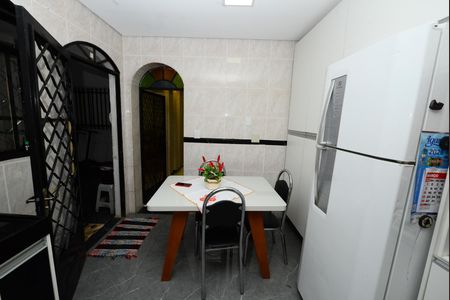 Casa à venda com 350m², 6 quartos e 5 vagas