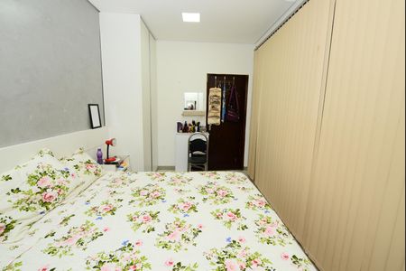 Casa à venda com 350m², 6 quartos e 5 vagas