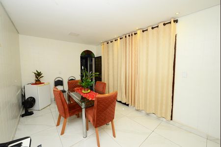 Casa à venda com 350m², 6 quartos e 5 vagas