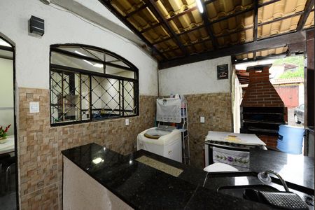 Casa à venda com 350m², 6 quartos e 5 vagas