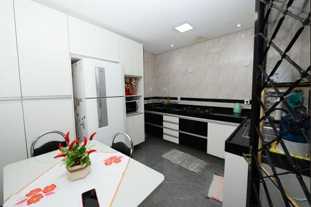 Casa à venda com 350m², 6 quartos e 5 vagas