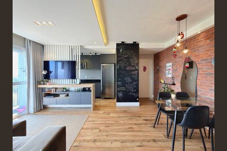 Sala  de apartamento para alugar com 2 quartos, 67m² em Jardim Itu, Porto Alegre