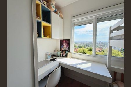 Quarto 2 de apartamento para alugar com 2 quartos, 67m² em Jardim Itu, Porto Alegre