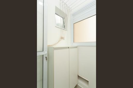 Apartamento para alugar com 65m², 2 quartos e 1 vagaÁrea de Serviço