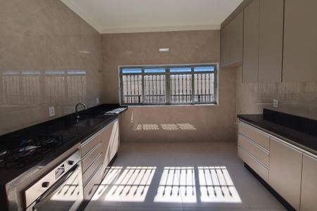 Casa para alugar com 186m², 3 quartos e 2 vagasCozinha