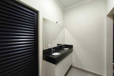 Casa para alugar com 186m², 3 quartos e 2 vagasSalão - Banheiro