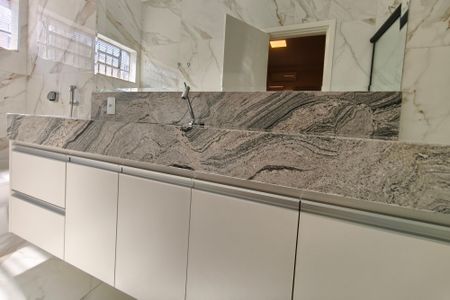 Casa para alugar com 186m², 3 quartos e 2 vagasBanheiro Suíte