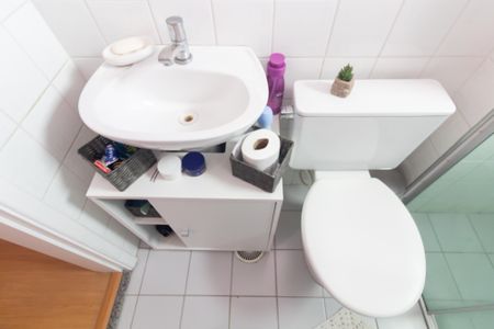 Apartamento à venda com 48m², 2 quartos e 1 vaga Apartamento à venda com 48m², 2 quartos e 1 vagaBanheiro