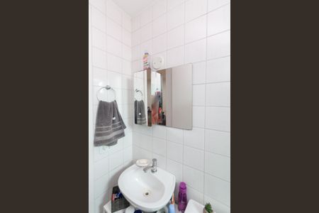 Apartamento à venda com 48m², 2 quartos e 1 vaga Apartamento à venda com 48m², 2 quartos e 1 vagaBanheiro