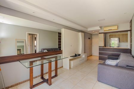 Sala de apartamento à venda com 2 quartos, 65m² em Boa Vista, Porto Alegre