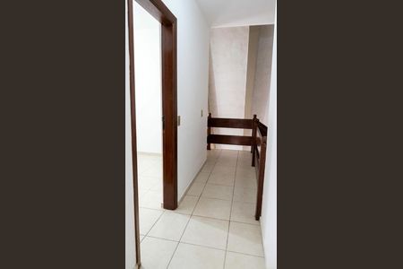 Corredor de casa à venda com 5 quartos, 400m² em Vila Lageado, São Paulo