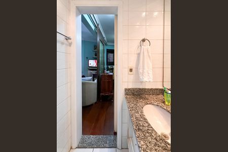 Apartamento à venda com 125m², 3 quartos e 2 vagasBanheiro da Suíte 1