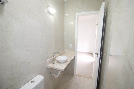 Casa de condomínio à venda com 110m², 3 quartos e 3 vagasBanheiro 1