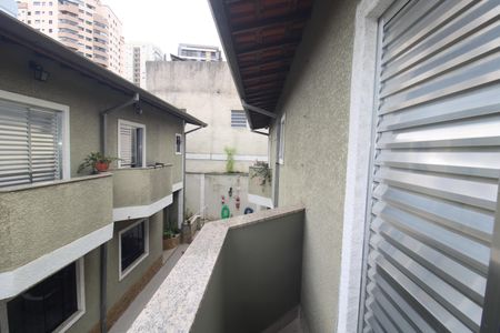 Casa de condomínio à venda com 110m², 3 quartos e 3 vagasQuarto 3 - Varanda