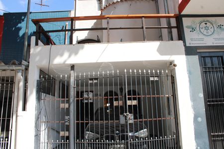 Casa para alugar com 210m², 4 quartos e 1 vagaFachada