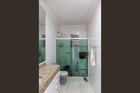 Banheiro de apartamento para alugar com 1 quarto, 60m² em Jardim Santa Edwirges, Guarulhos