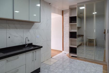 Cozinha de apartamento para alugar com 1 quarto, 60m² em Jardim Santa Edwirges, Guarulhos