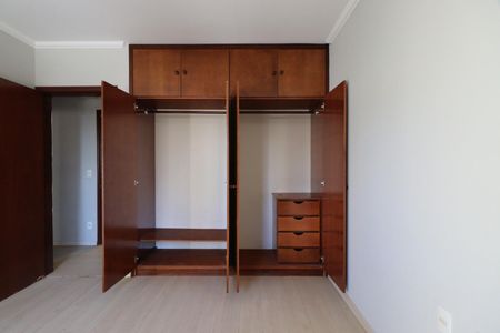Apartamento para alugar com 120m², 3 quartos e 2 vagasQuarto 2