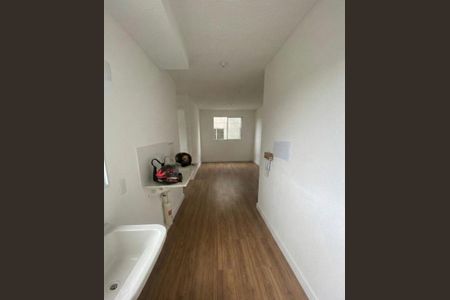 Cozinha de apartamento para alugar com 2 quartos, 42m² em Santa Cruz, Rio de Janeiro