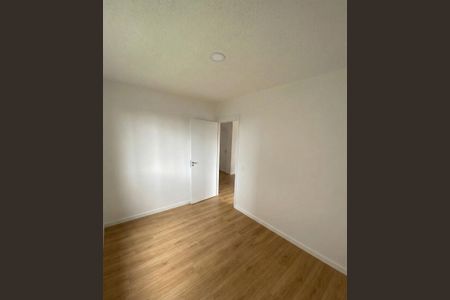 Quarto de apartamento para alugar com 2 quartos, 42m² em Santa Cruz, Rio de Janeiro