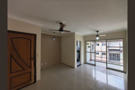 Apartamento para alugar com 2 quartos, 55m² em Taquara, Rio de Janeiro
