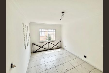 Sala de casa de condomínio à venda com 2 quartos, 100m² em Jardim Sonia, São Paulo