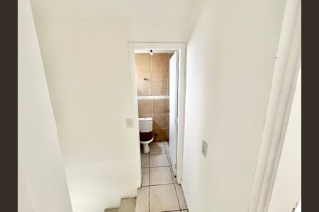 Corredor de casa de condomínio à venda com 2 quartos, 100m² em Jardim Sonia, São Paulo