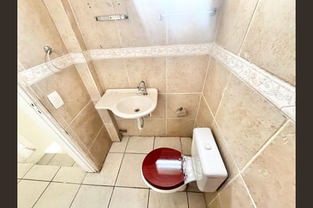 Casa de condomínio à venda com 100m², 2 quartos e 1 vagaBanheiro