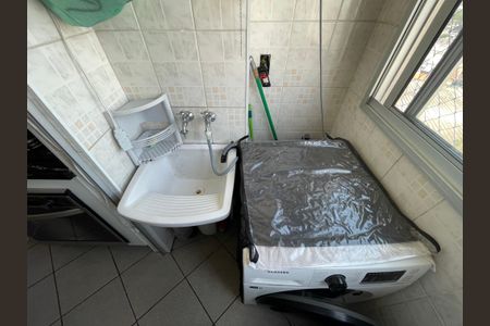 Apartamento à venda com 56m², 2 quartos e 1 vagaCozinha e Área de Serviço