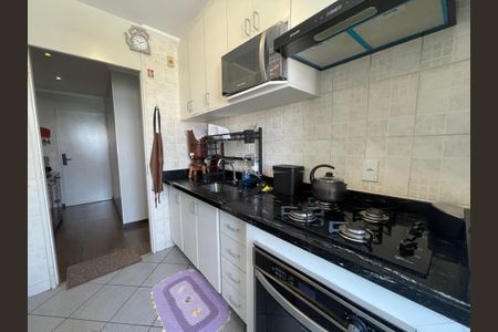 Apartamento à venda com 56m², 2 quartos e 1 vagaCozinha e Área de Serviço