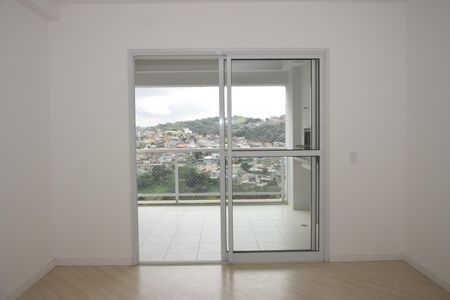 Vista da Sala de apartamento para alugar com 4 quartos, 135m² em Vila Bonfim, Embu das Artes