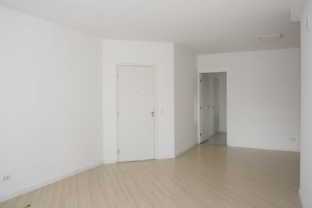 Sala de apartamento para alugar com 4 quartos, 135m² em Vila Bonfim, Embu das Artes