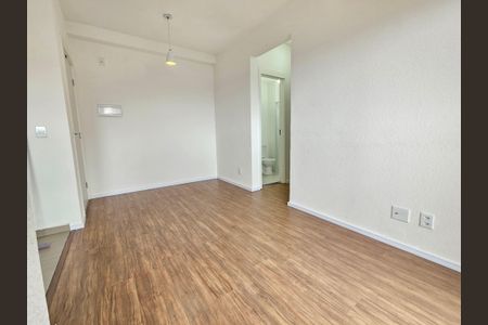 Sala de apartamento para alugar com 2 quartos, 45m² em Jardim São Luís, São Paulo