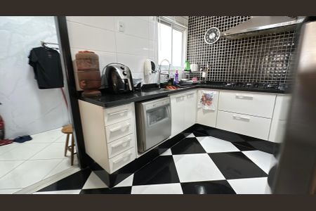 Apartamento à venda com 105m², 3 quartos e 2 vagas Apartamento à venda com 105m², 3 quartos e 2 vagasCozinha